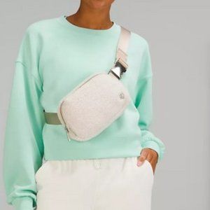 NWT Everywhere Fleece Belt Bag